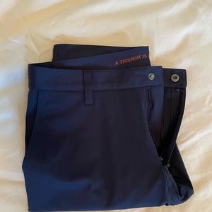 Rhone ORIGINAL COMMUTER JOGGER in Blue